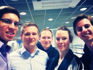 IDYE Team auf dem Weg nach Indien zum Distrikt-Austausch im Dez. 2013
